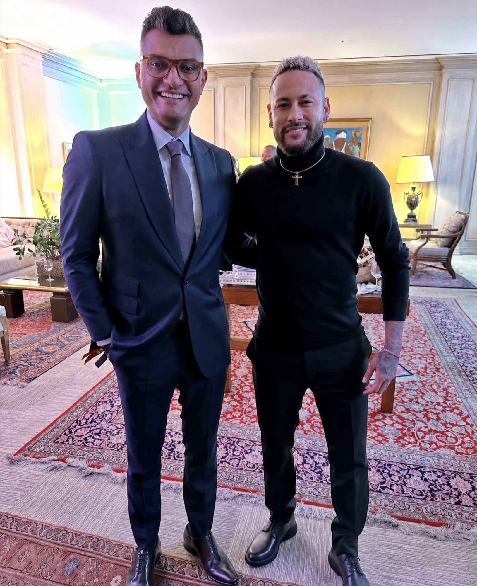 Tiago Brunet em um encontro com convidado