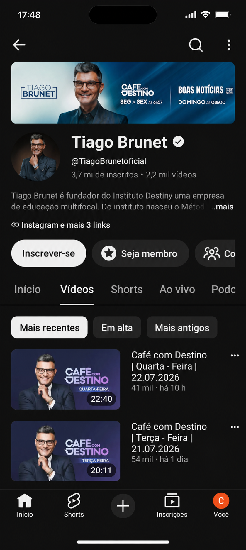 Canal oficial de Tiago Brunet no YouTube em uma tela de iPhone